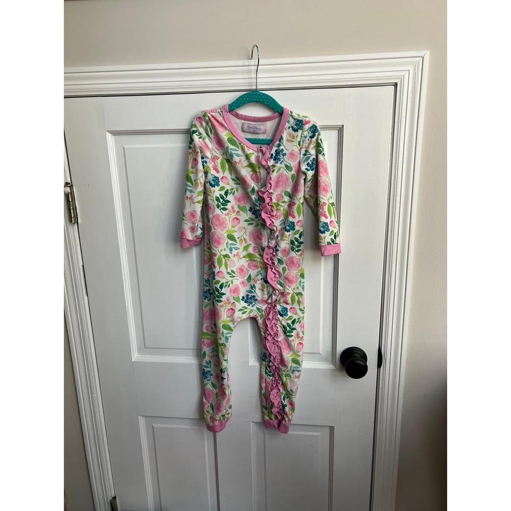 Sweethoney floral zip-up sleeper size 4T